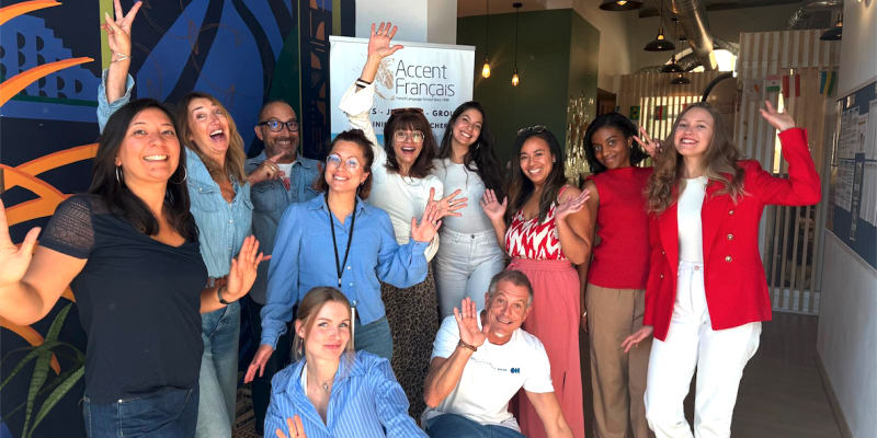 InauguraÃ§Ã£o de nossa butique-escola